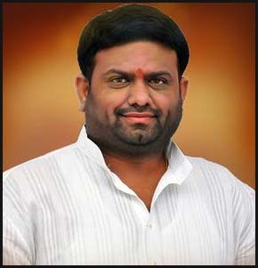 మ‌రి కాసేప‌ట్లో ఆ వార్డుల‌కు ఎమ్మెల్యే రోహిత్‌రెడ్డి