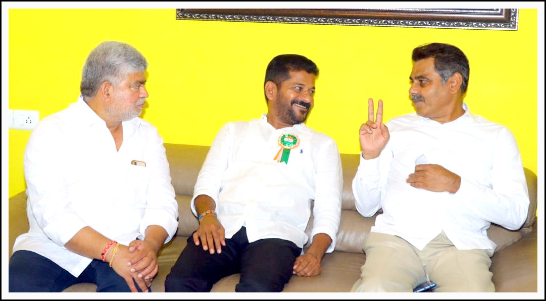 మాజీ మంత్రితో టీపీసీసీ రేవంత్‌రెడ్డి భేటీ