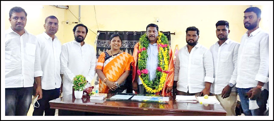ఆర్డీఓకు ఉత్త‌మ అవార్డు