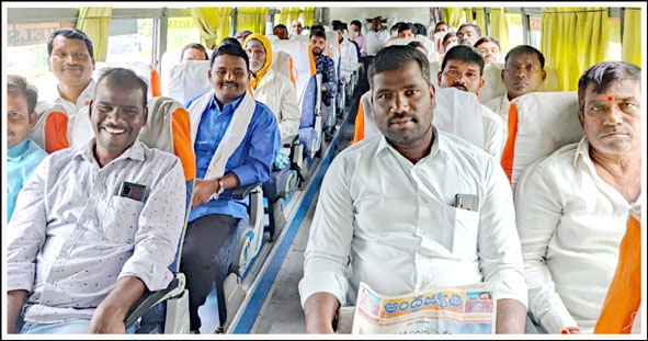 నేత‌లంతా హుజూరాబాద్ వైపు