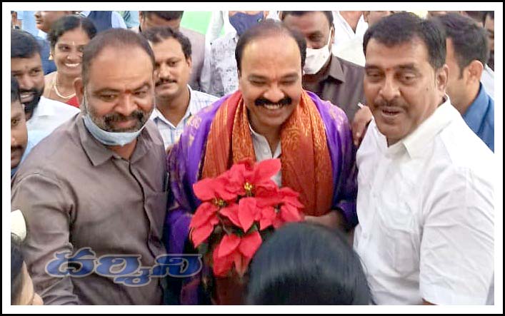 ఎంపీ రంజిత్‌రెడ్డికి శుభాకాంక్ష‌లు తెలిపిన నాయ‌కులు