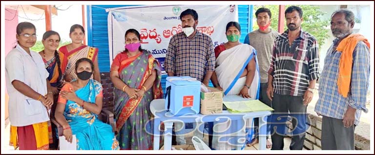 గాంధీన‌గ‌ర్‌లో సెంచ‌రీ టీకాలు