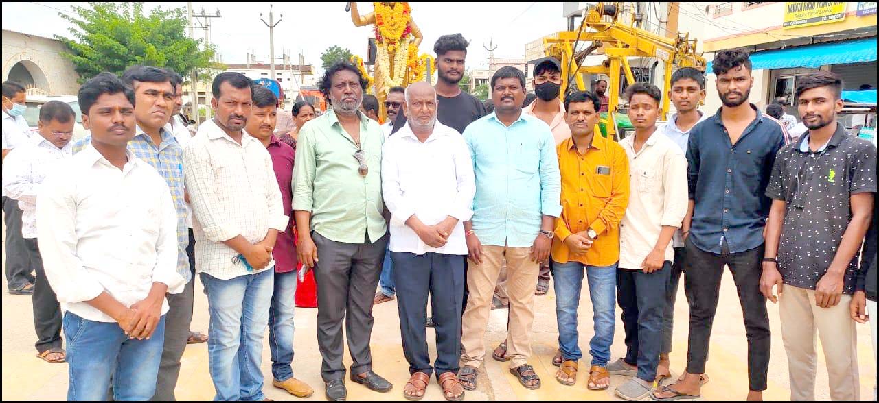 చాక‌లి ఐల‌మ్మ‌కు నివాళులు అర్పించిన బీసీ సంఘం నాయ‌కులు