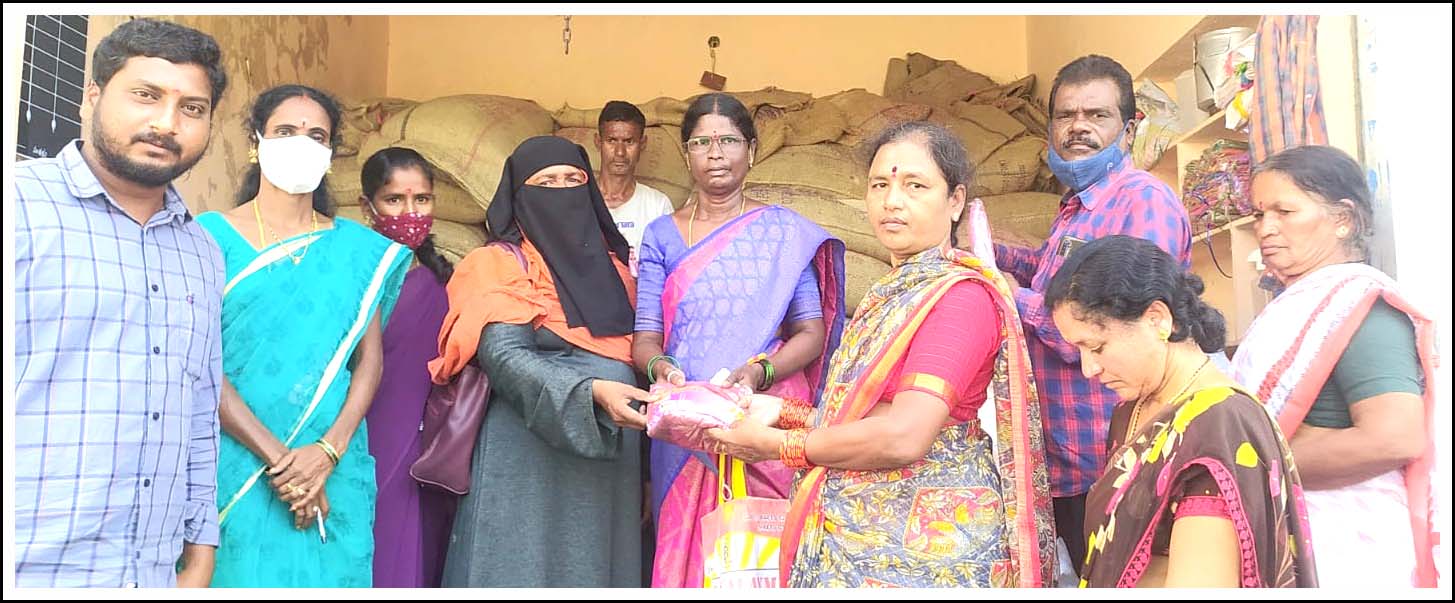 పండ‌గ‌లా బ‌తుక‌మ్మ చీర‌ల పంపిణీ