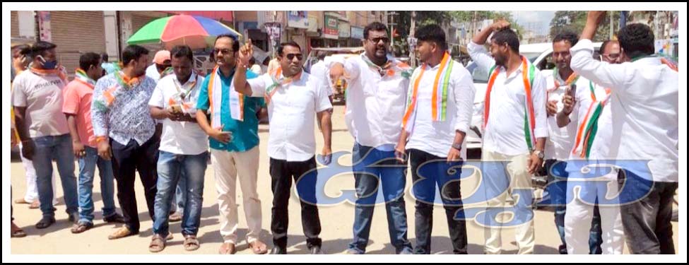 నిరుద్యోగుల‌ను మోసం చేస్తున్న కేసీఆర్ ప్ర‌భుత్వం