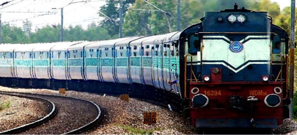 కూత పెట్ట‌నున్న ప్ర‌త్యేక రైళ్లు