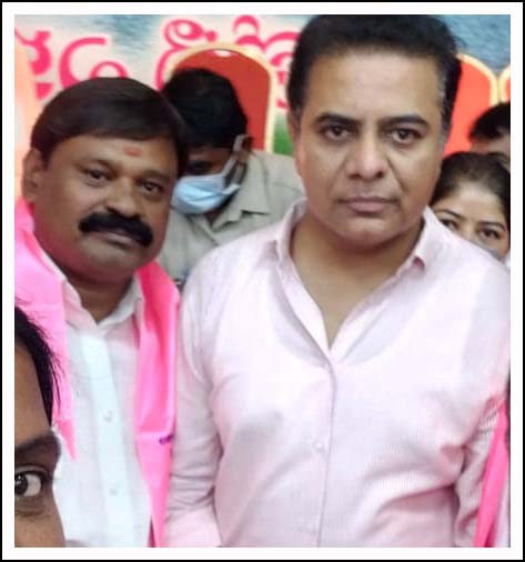 మంత్రి కేటీఆర్‌ను క‌లిసిన విఠ‌ల్ నాయ‌క్