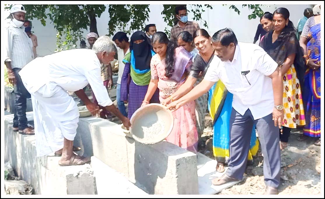 వార్డు స‌మ‌స్య‌ల ప‌రిష్కారానికి కృషి