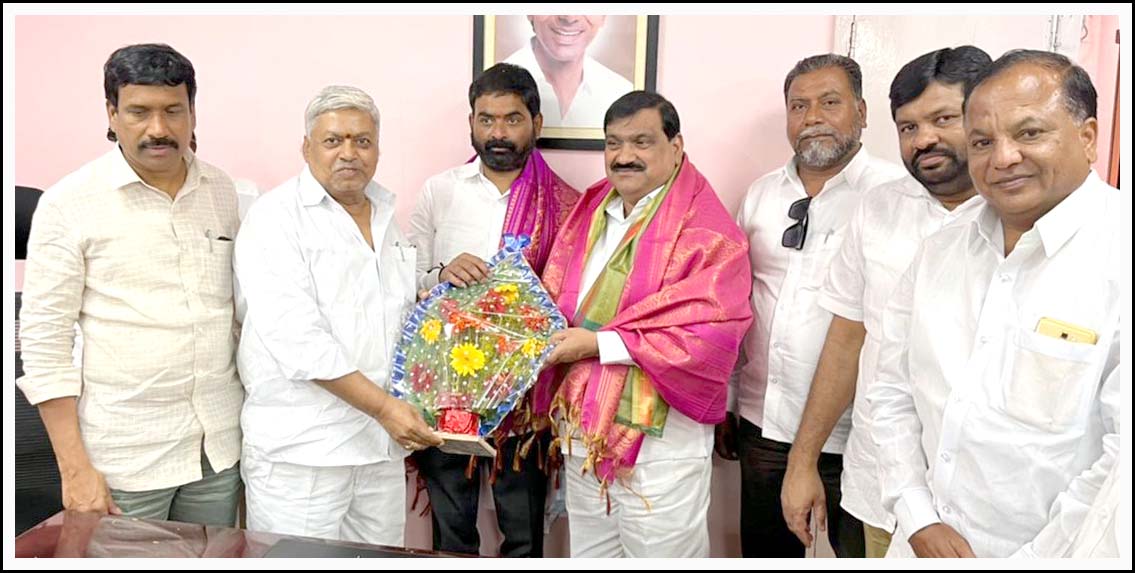 ఎమ్మెల్సీల‌కు శుభాకాంక్ష‌లు తెలిపిన కేపీఆర్
