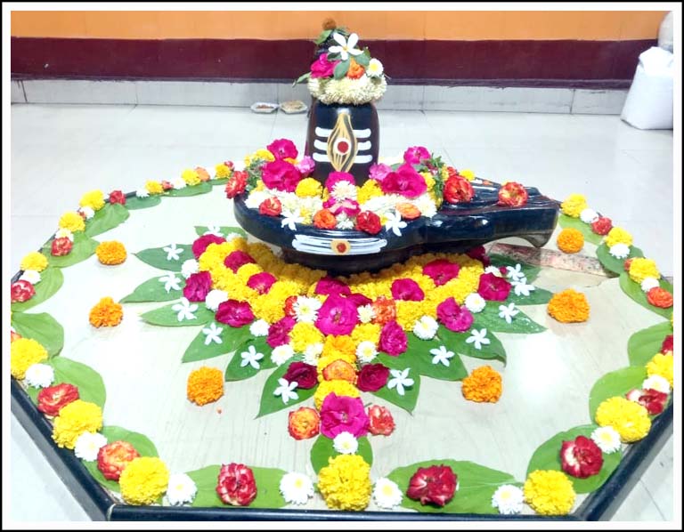 మ‌హాదేవునిగా ద‌ర్శ‌న‌మిచ్చిన శివుడు