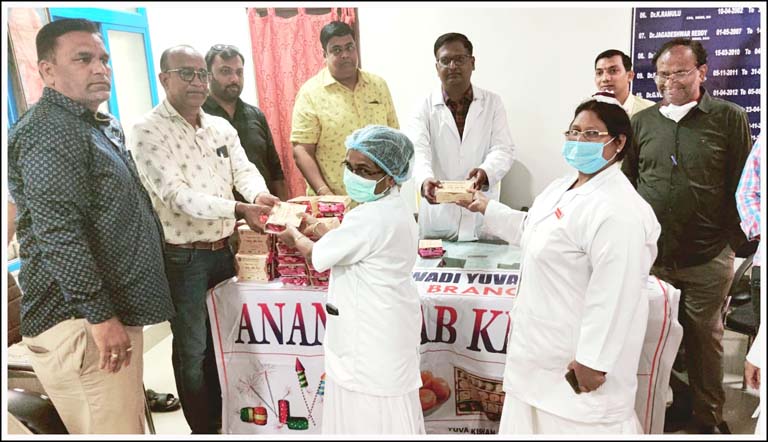 ఫ్రంట్ వారియర్స్‌ను ఖుషీ చేసిన మార్వాడి యువ‌మంచ్
