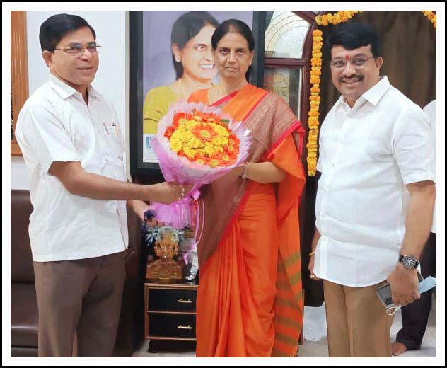 గ్రంథాలయ వారోత్సవాల‌కు రండి