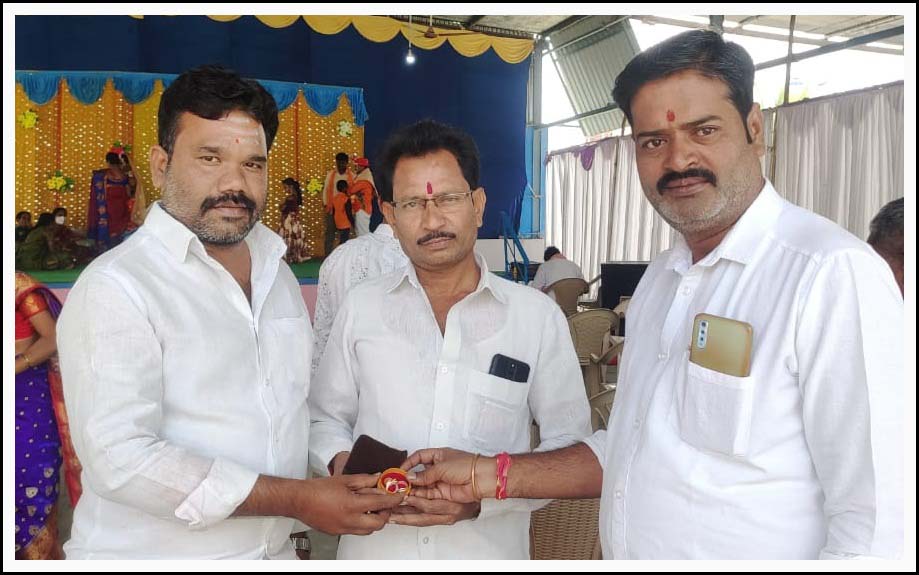 పేదింటి పెండ్లికి పుస్తె, మెట్టెల కానుక‌