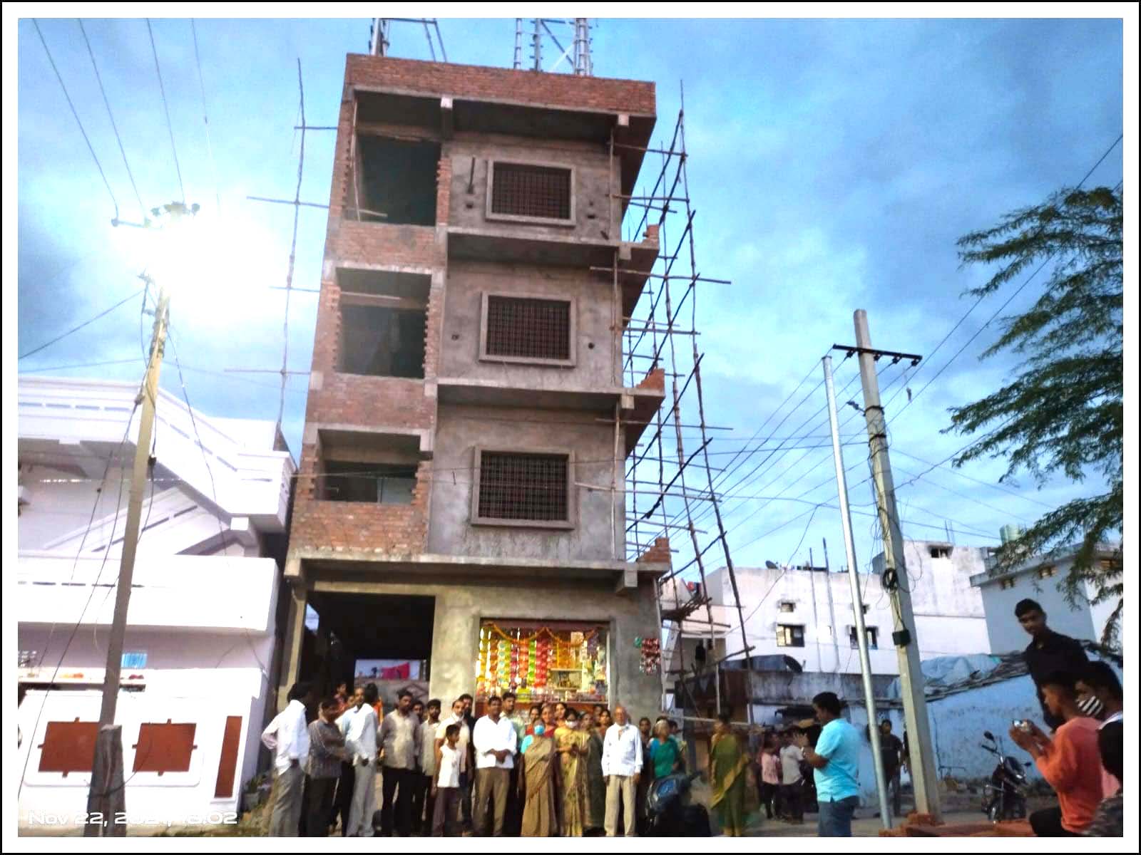మా వార్డులో సెల్ ట‌వ‌ర్ నిర్మించొద్దు