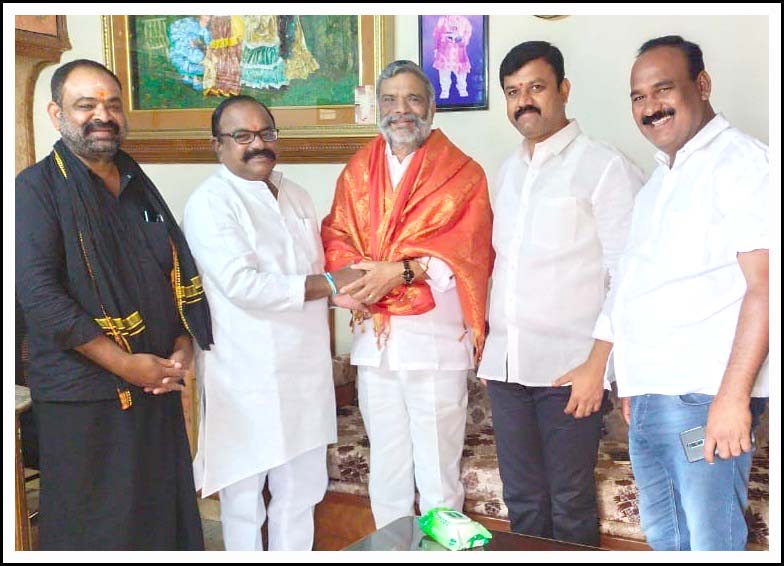 వీఎన్ గౌడ్ ఇంటికి విఠ‌ల్‌రెడ్డి