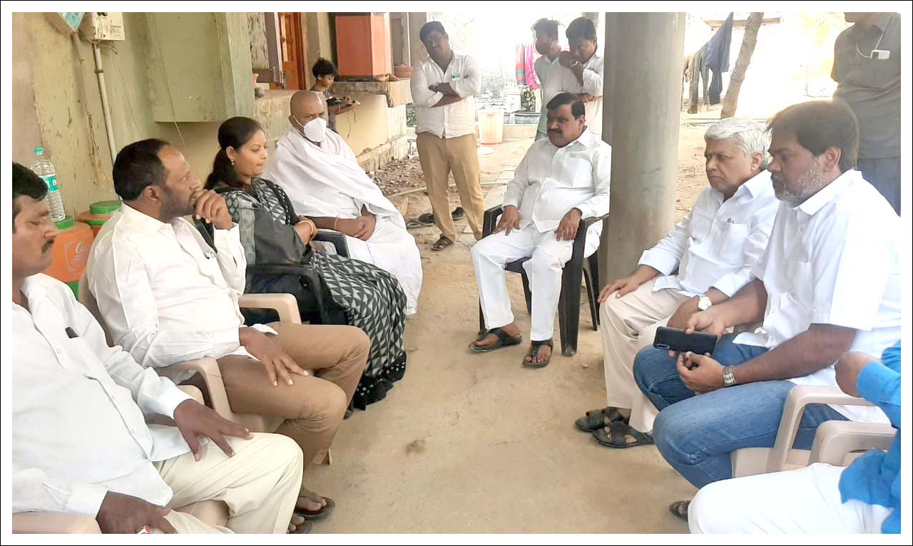 ప‌రిమ‌ళ్ గుప్త కుటుంబానికి ప‌రామ‌ర్శ‌ల వెల్లువ