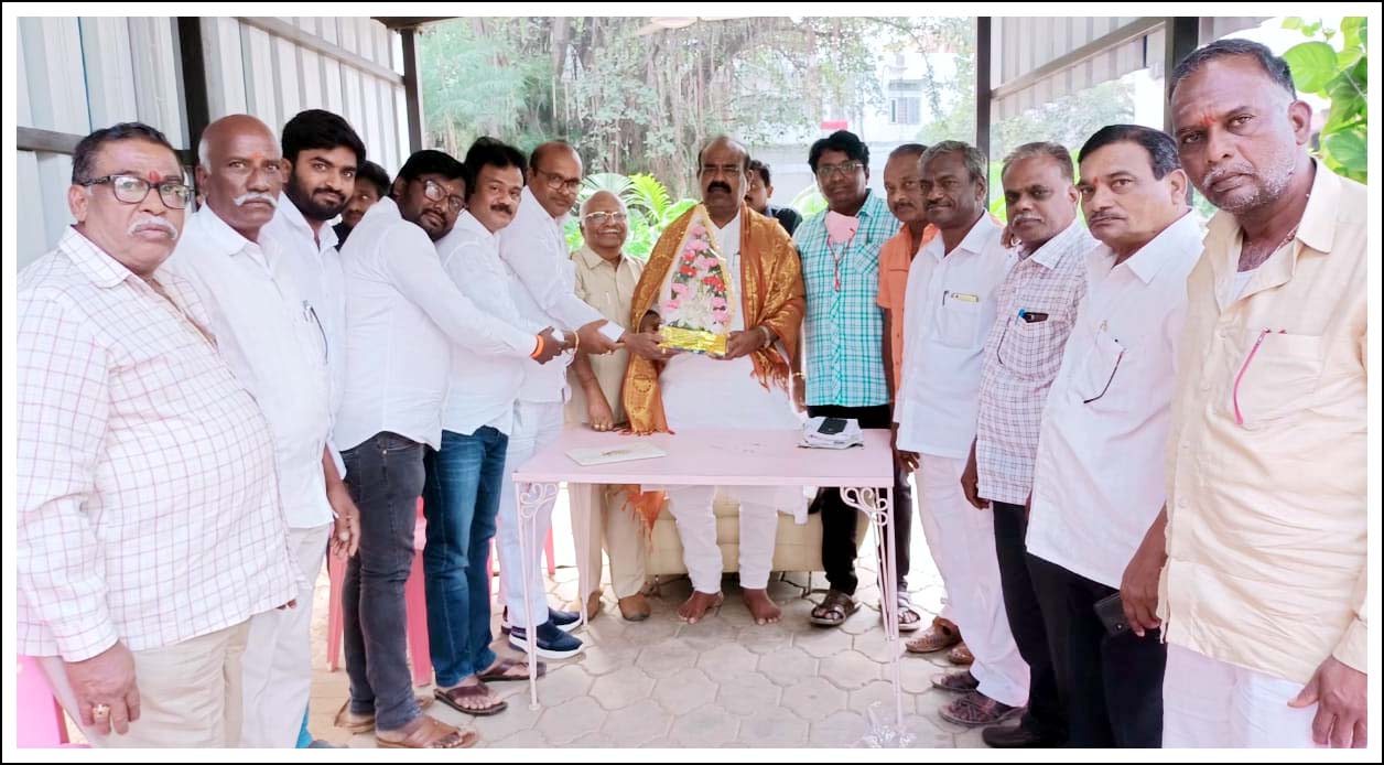 విశ్వ‌క‌ర్మ‌ల గుట్ట అభివృద్ధికి నిధులు కేటాయించండి