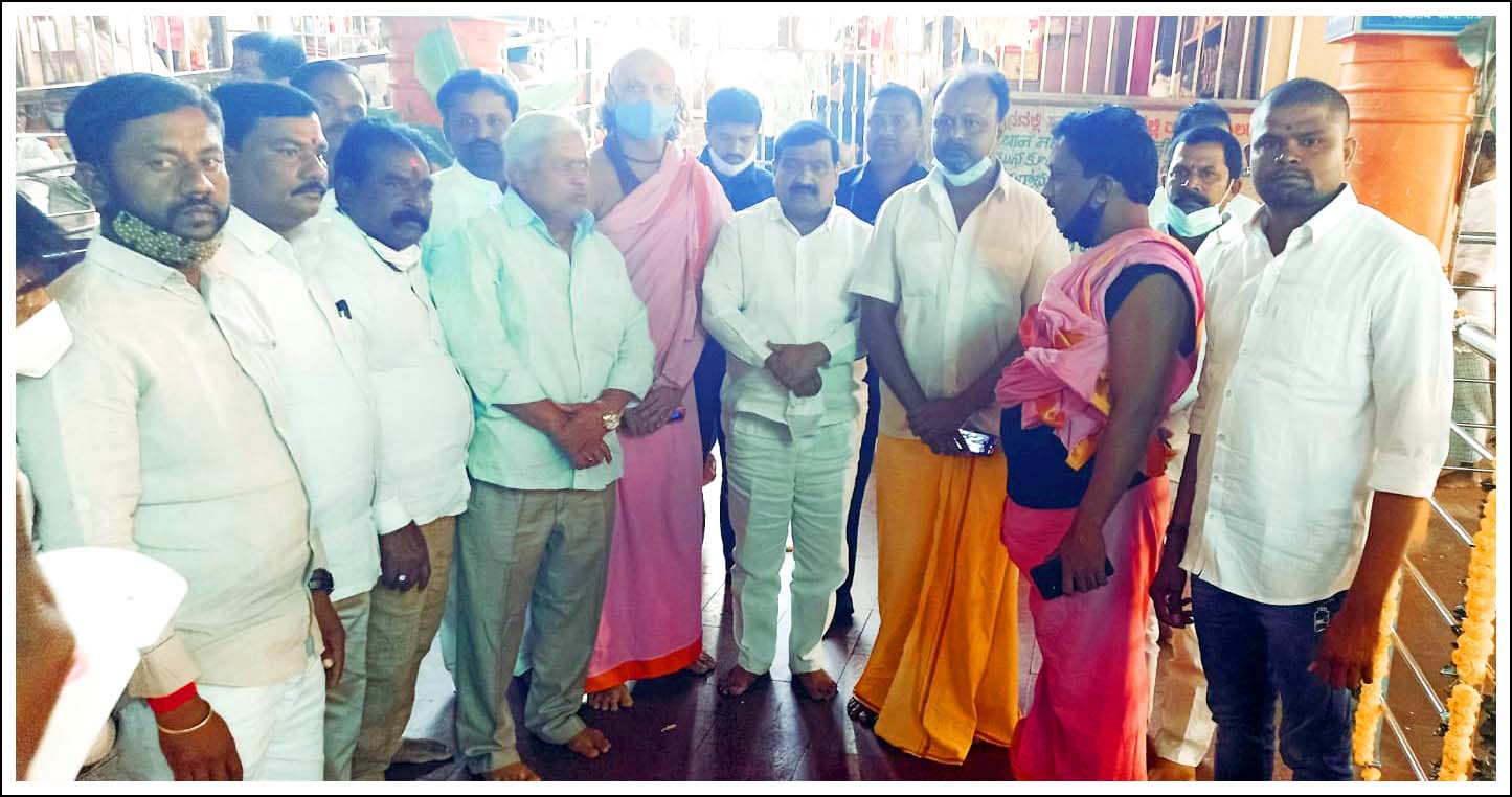దత్తాత్రేయుని సేవలో ఎమ్మెల్సీ మహేందర్ రెడ్డి