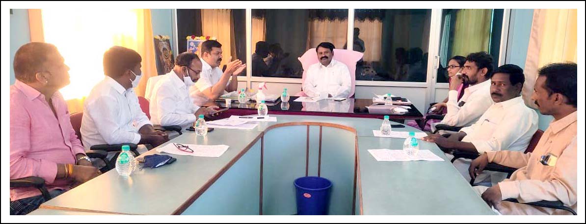 కొత్త మార్కెట్ యార్డు నిర్మాణానికి కృషి