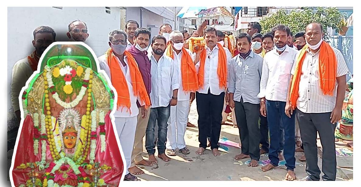క‌రుణించు క‌ట్ట‌మైస‌మ్మ త‌ల్లీ..!