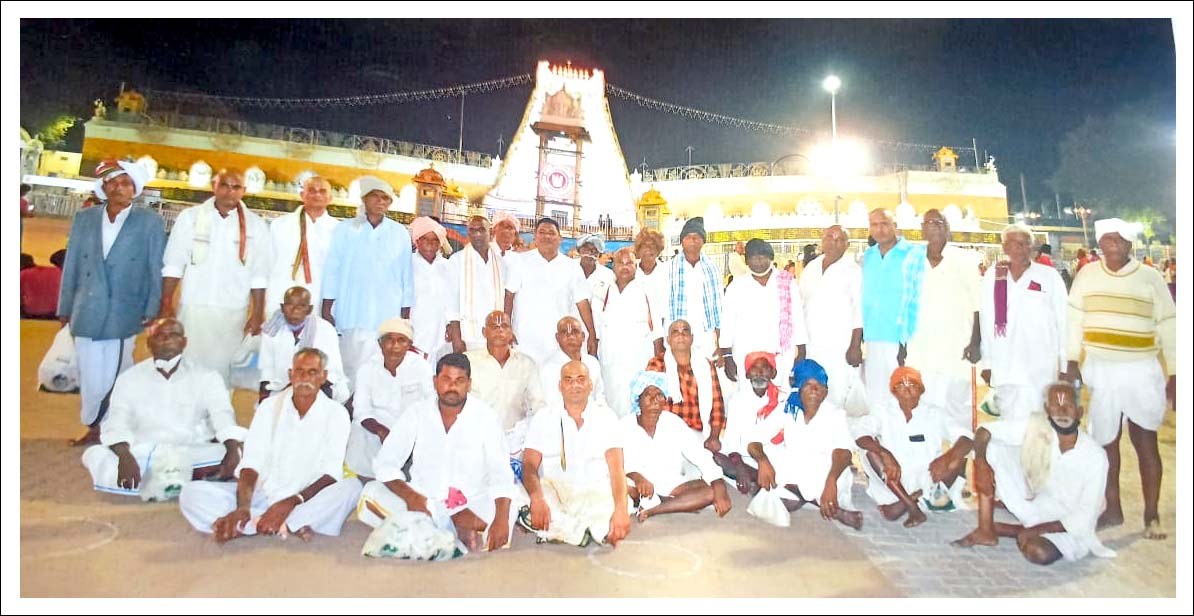 శ్రీ‌వారిని ద‌ర్శించుకున్న వాసుప‌వార్ నాయ‌క్