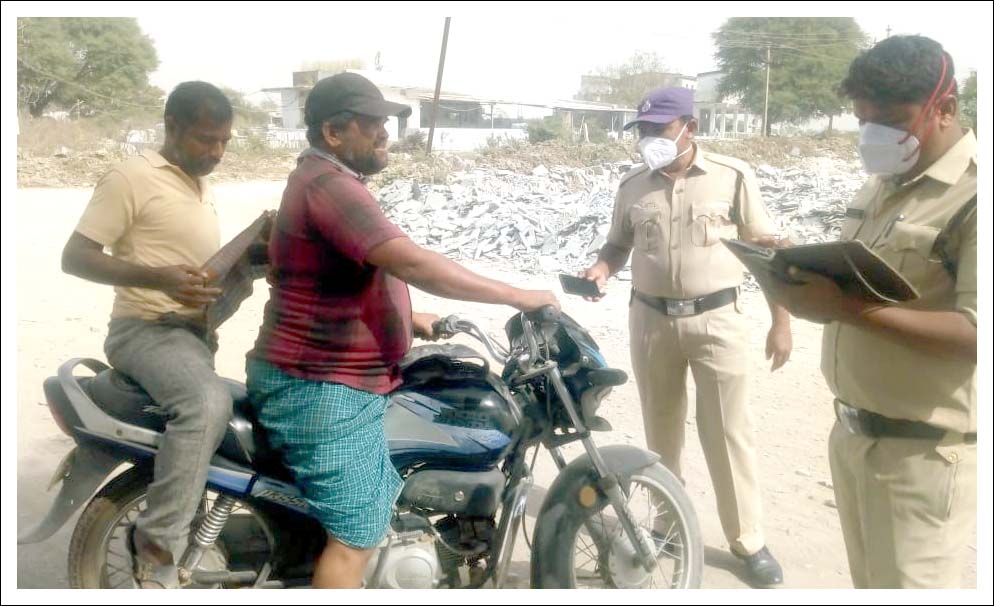 మాస్కు లేకుండా వ‌స్తే ఫైన్