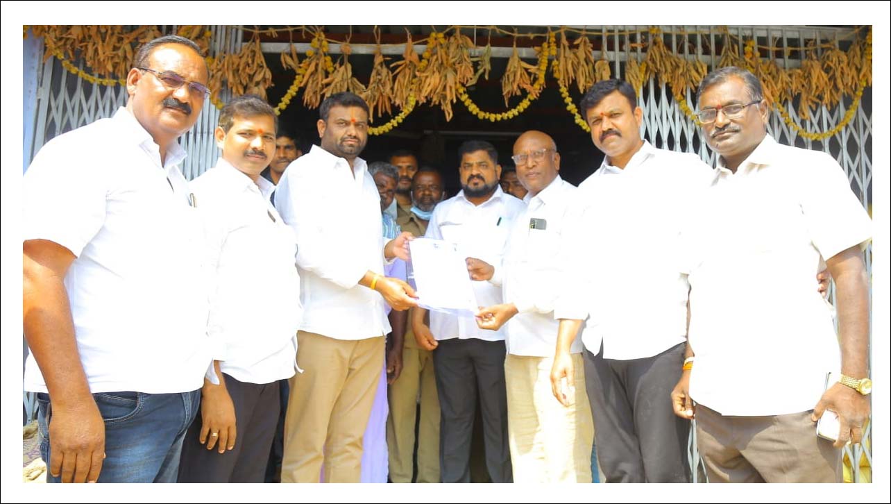నగరేశ్వర దేవాలయ చైర్మ‌న్‌గా కుంచెం ముర‌ళీ