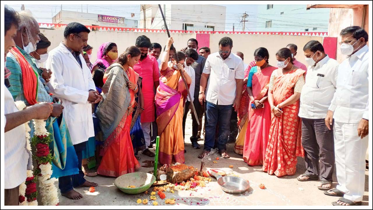 ఆసుపత్రిలో మెరుగైన సేవ‌ల‌పై దృష్టి