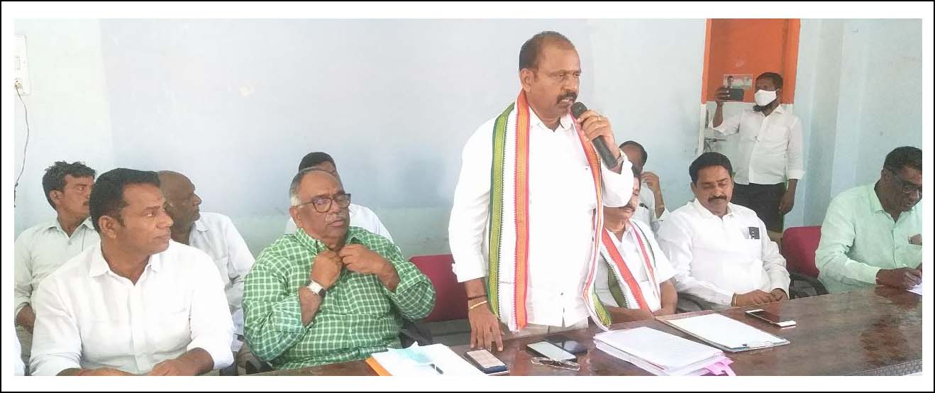 కాంగ్రెస్ ప్రాజెక్టుల‌ను ద‌గా చేసిన స‌ర్కారు
