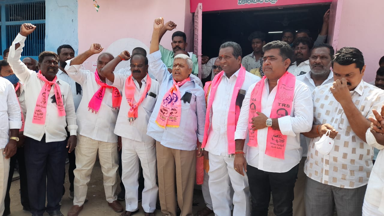 తెలంగాణ ప్రజలకు మోడీ క్షమాపణ చెప్పాలి
