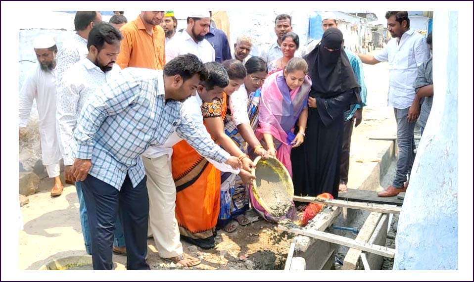 ప‌ట్ట‌ణాభివృద్ధికి కృషి