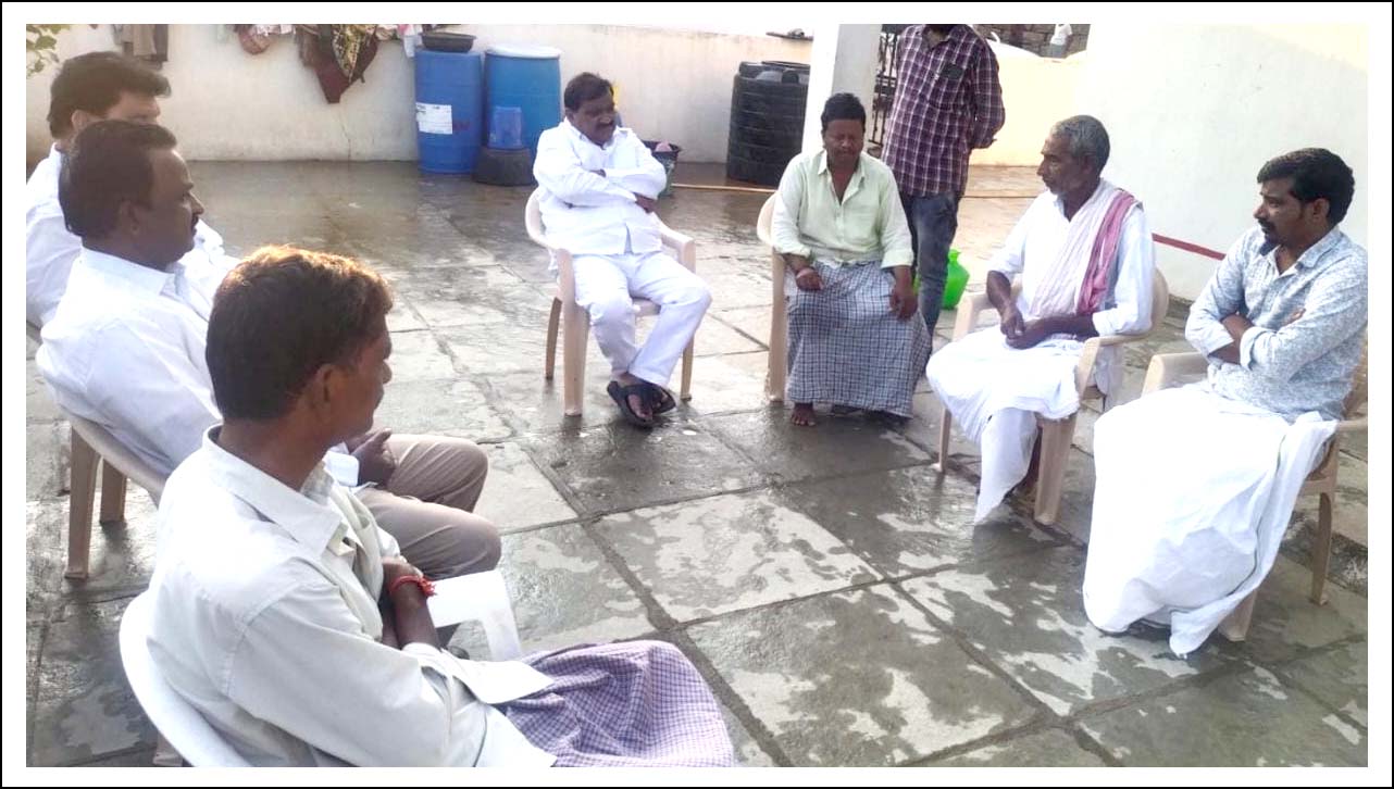 పెరుమాళ్ల కుటుంబానికి ఎమ్మెల్సీ సంతాపం