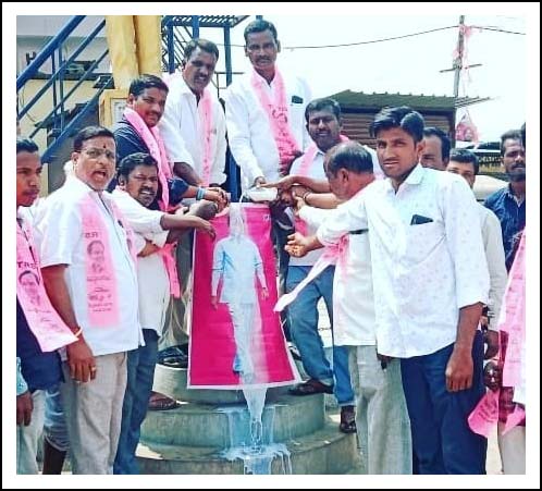 నిరుద్యోగుల‌కు కేసీఆర్ వ‌రాల జ‌ల్లు