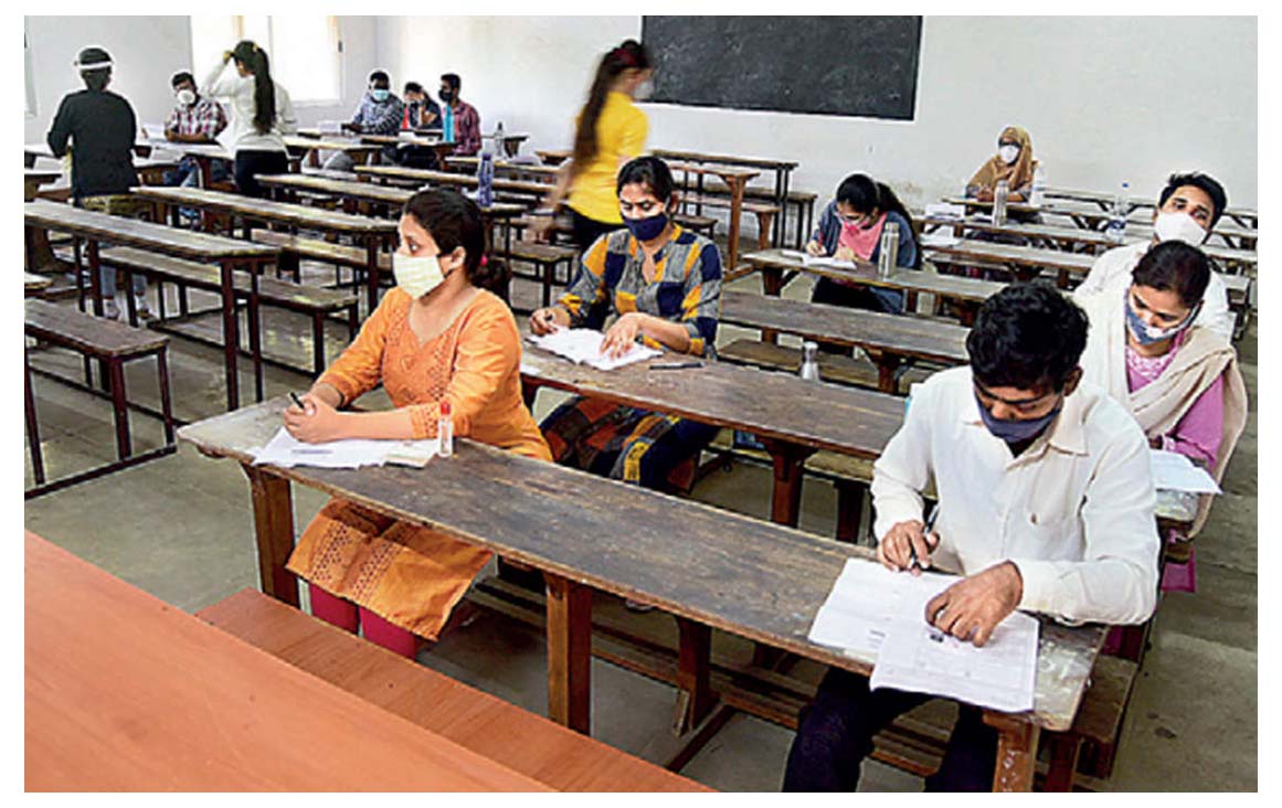 ఇంటర్‌ పరీక్షల షెడ్యూల్‌లో మార్పులు