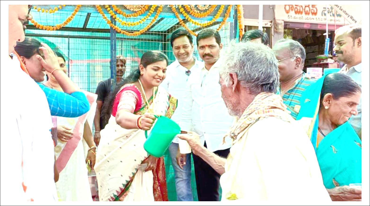 వేసవిలో చల్లనిసేవ అభినందనీయం