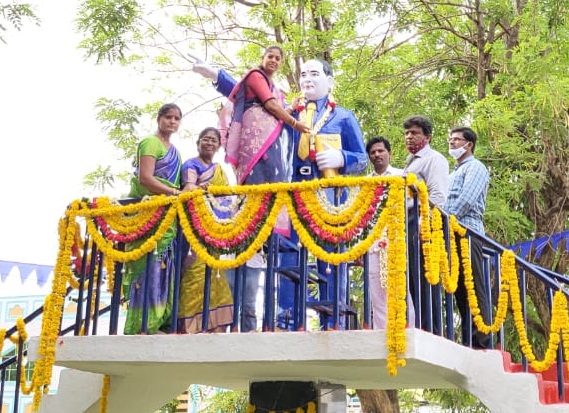 అంబేద్క‌ర్ ఆశ‌యాల‌ను సాధించాలి