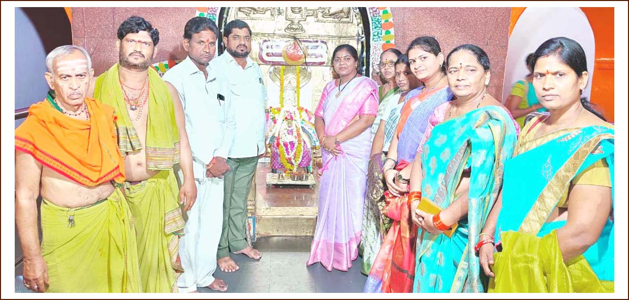 అందరిని ఆదరించు భద్రేశ్వరా.!