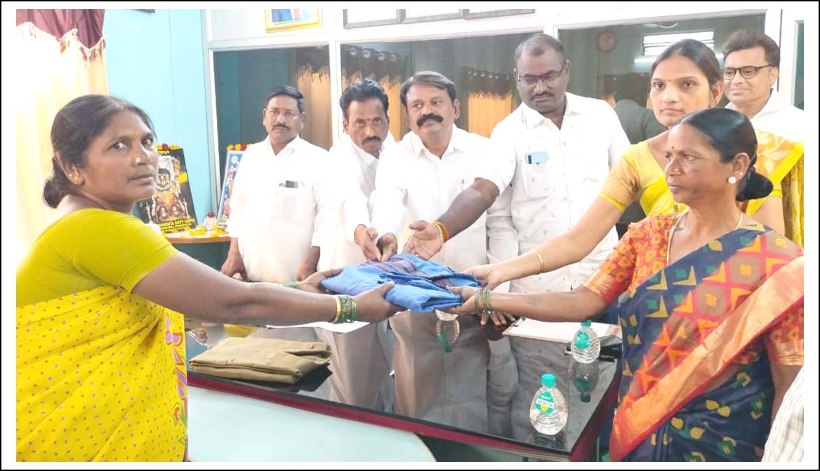 మార్కెట్లో మెరుగైన వసతులు