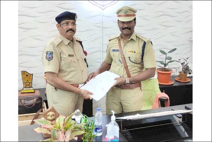 డీఎస్పీగా బాధ్యతలు చేపట్టిన శేఖర్ గౌడ్