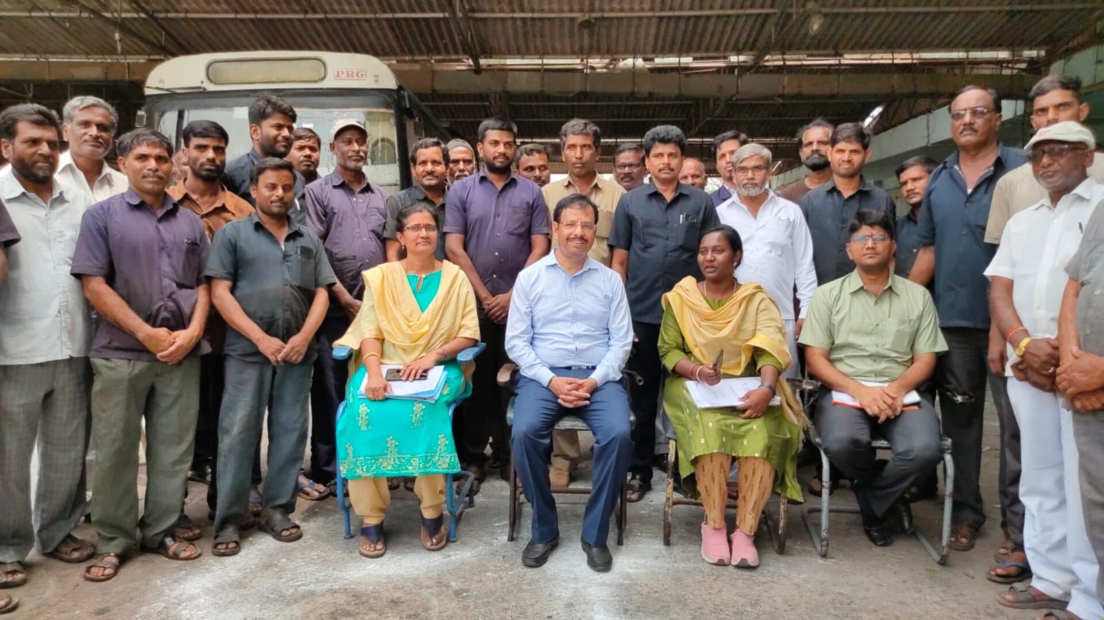 ఆర్టీసీ డీపోల‌ను ఎత్తేసే ప్ర‌స‌క్తే లేదు