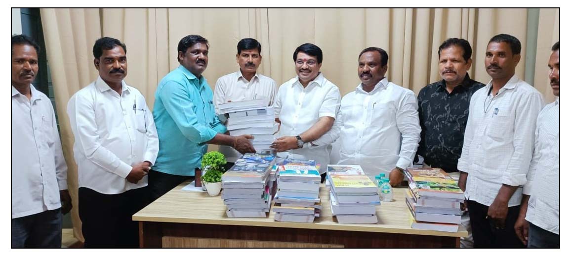 కోరిన పుస్త‌కాన్ని అందించ‌డ‌మే ల‌క్ష్యం