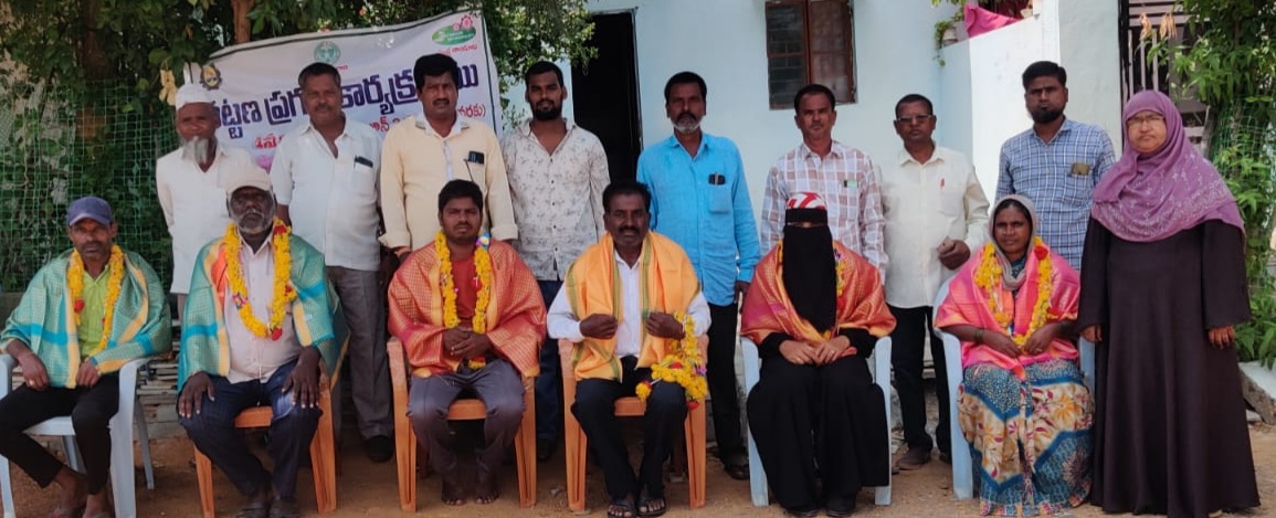పారిశుద్ధ్య కార్మికుల సేవలు అభినందనీయం