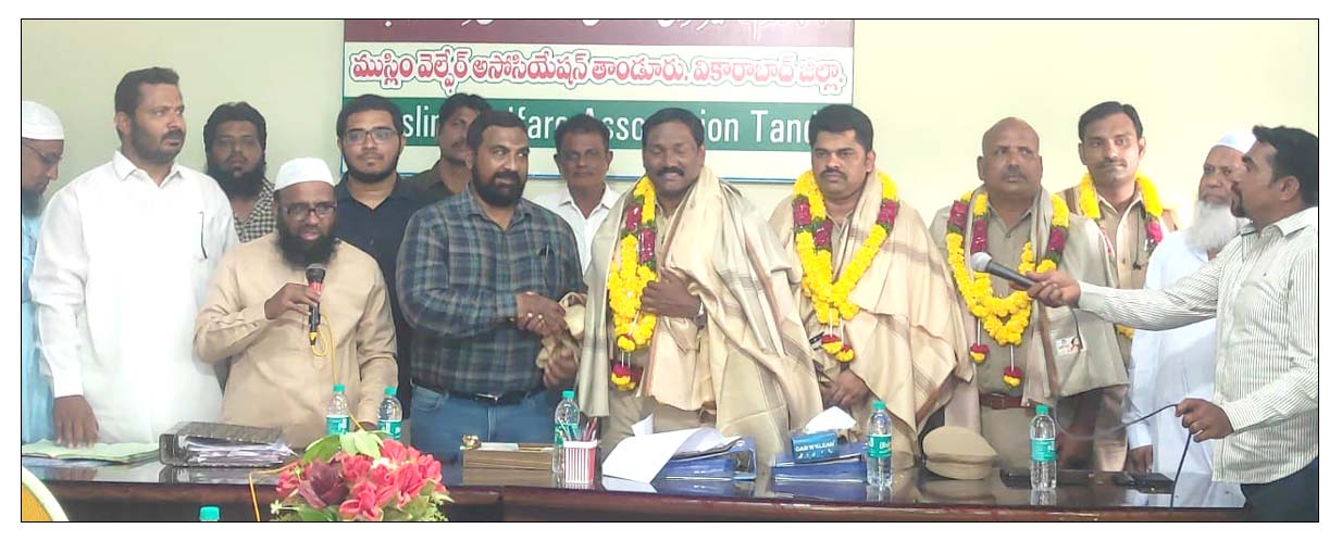 పోలీసుల పట్ల ప్రజాభిమానం అభినందనీయం