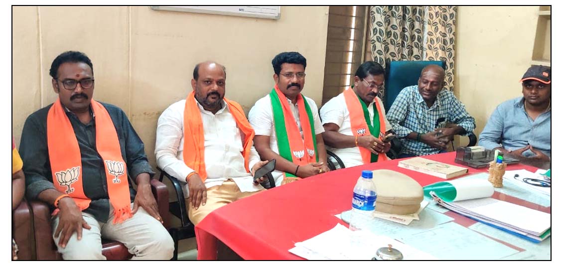 ఎమ్మెల్యే కుమారున్ని అరెస్టు చేయాలి
