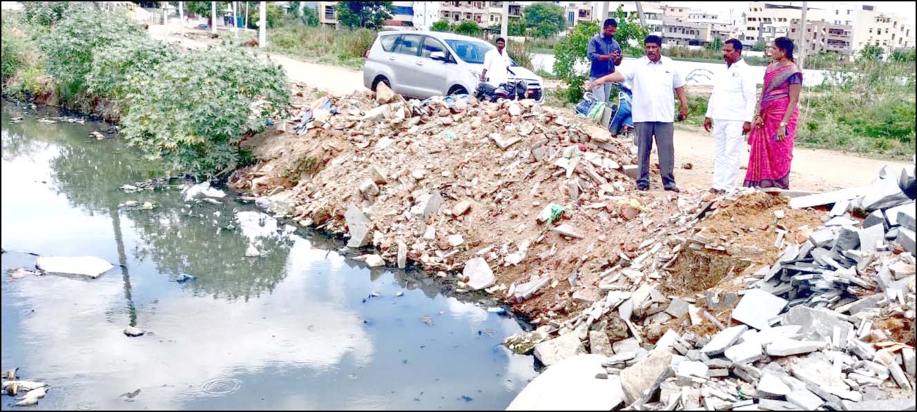 ఆద‌ర్శ కుంట సమ‌స్య‌కు ప‌రిష్కారం