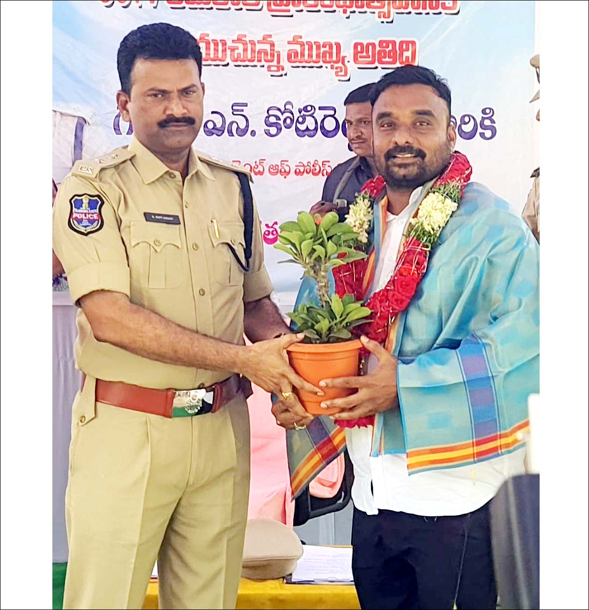 సూప‌ర్ జావిద్..!