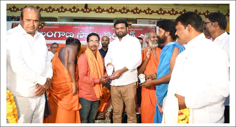 రక్తదాతల సేవలు మరువలేనివి