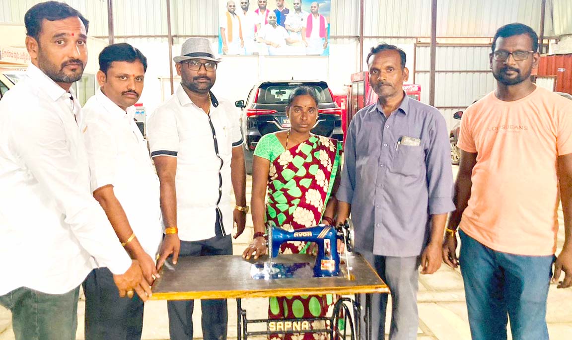 సేవామూర్తి రొంపల్లి సంతోష్ కుమార్