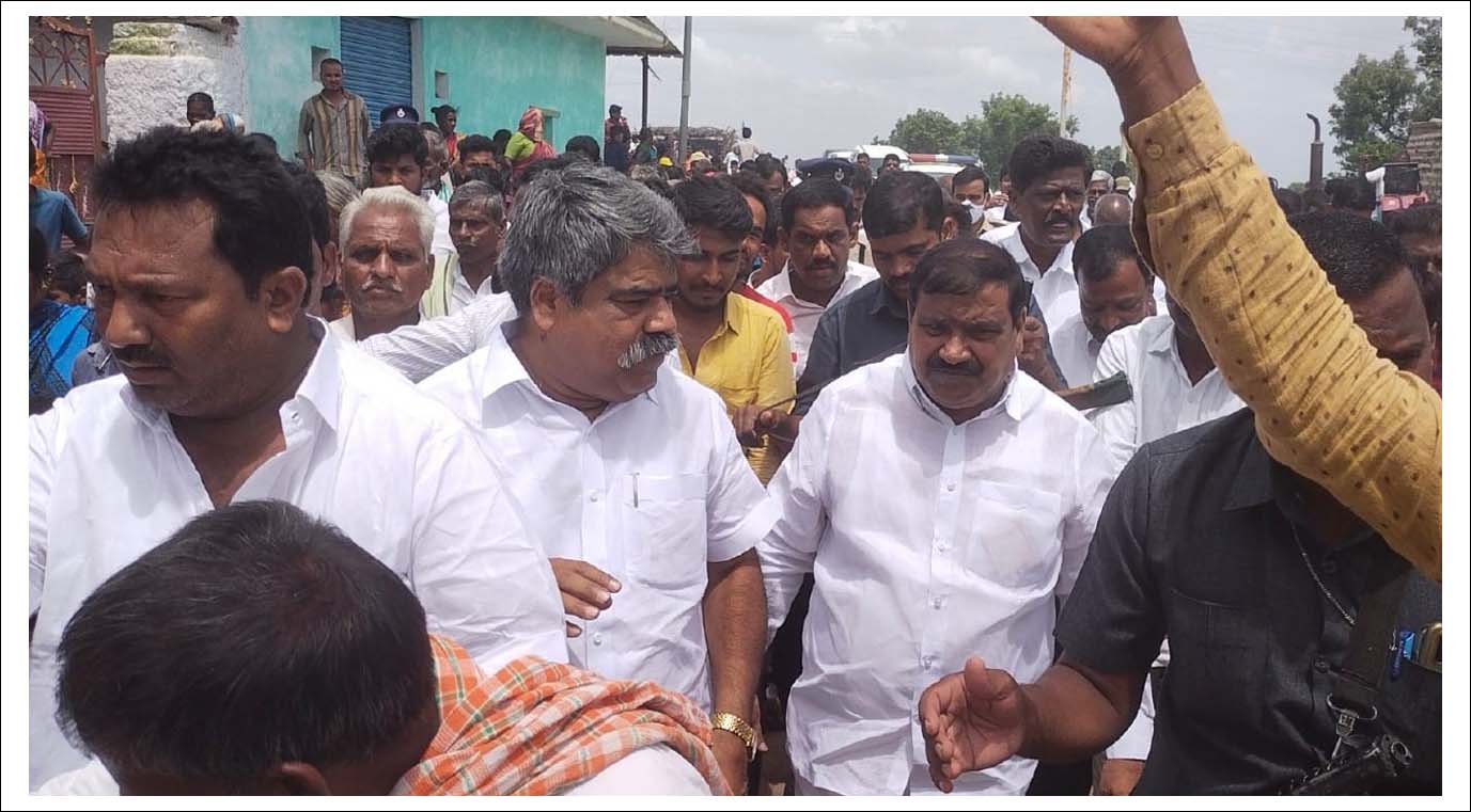 త‌రాల అభివృద్ధి చేసిన మేమే..!