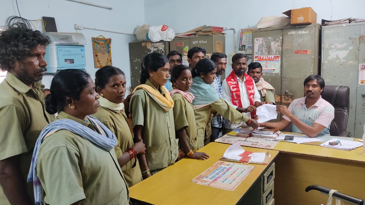 కార్మికుల వెత‌లు ప‌ట్టించుకోరా